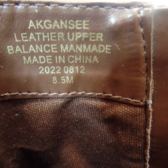 Anne Klein Brown Leather Ankle Boots Zip Up  Sz 8.5 Goldtone Hardware Buckles - Picture 9 of 16